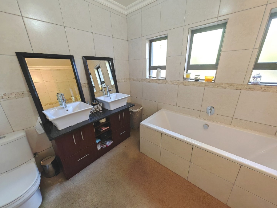 4 Bedroom Property for Sale in Bayswater Free State